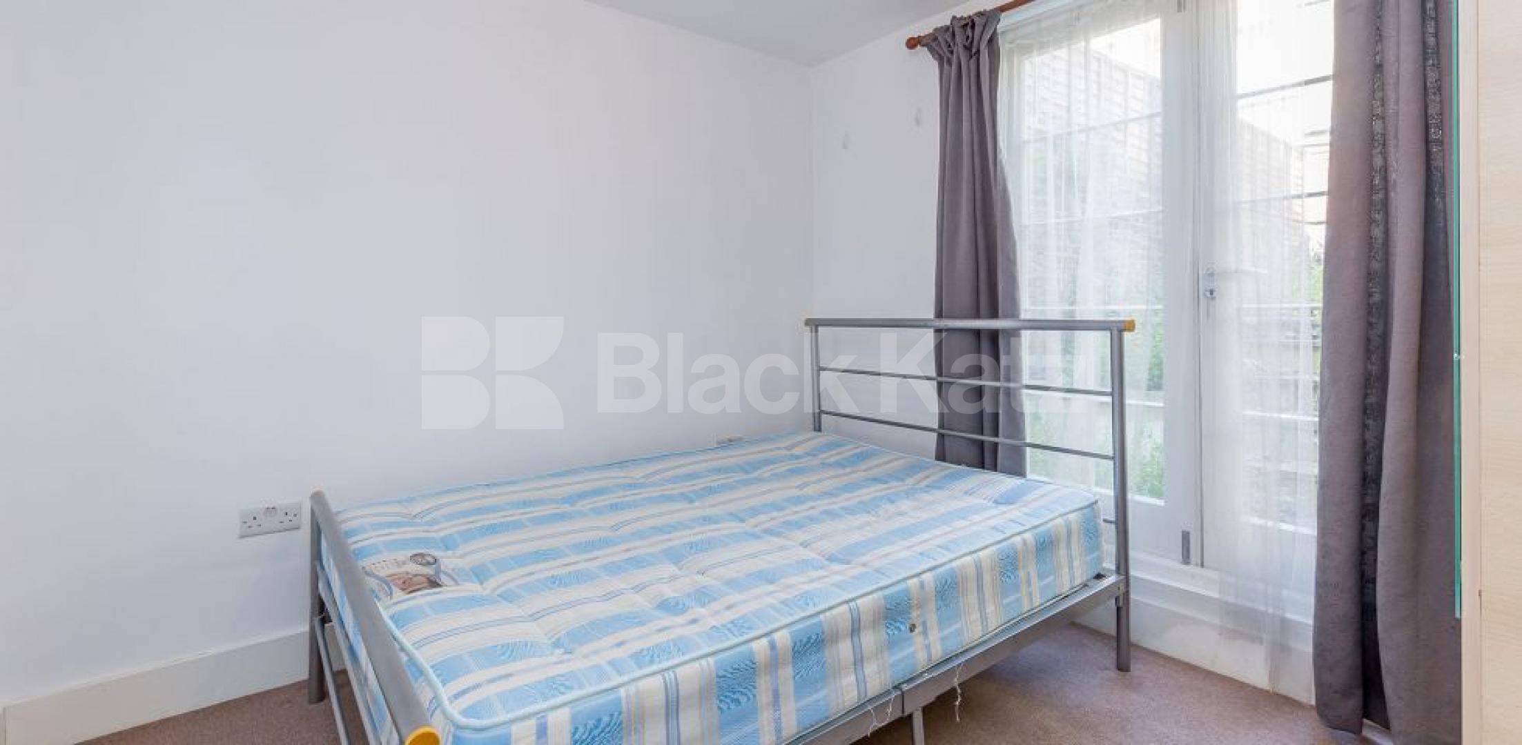 			NEW INSTRUCTION WITH GARDEN!, 3 Bedroom, 1 bath, 1 reception Flat			 Swinton Street, KINGS CROSS